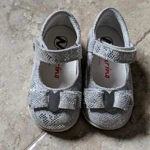 Infant shoes silver